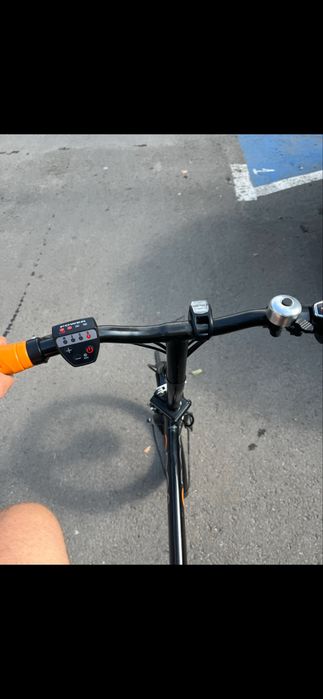 Vând bicicletă electrică Q-dos infusion