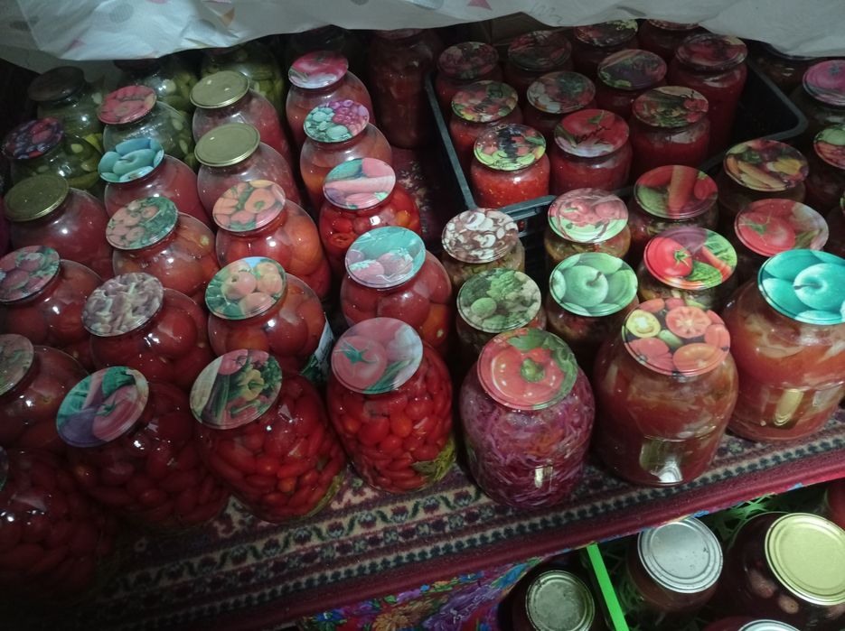 Продаю маринадый , варение ,соки