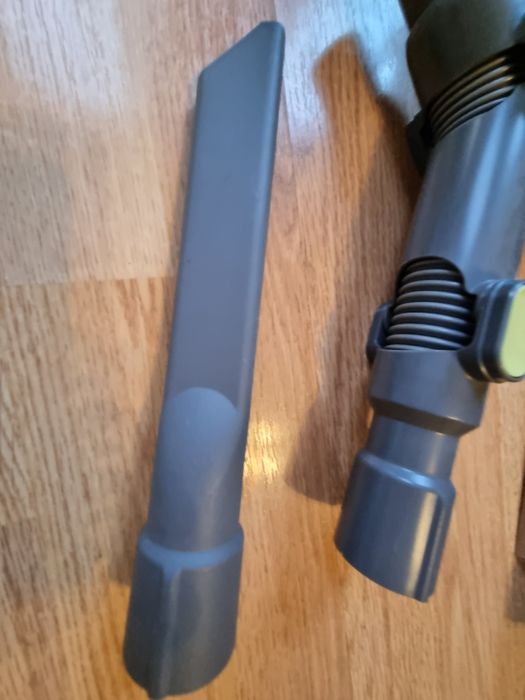 Accesorii NOI, set complet pentru aspirator vertical BEKO (VRT82821BV