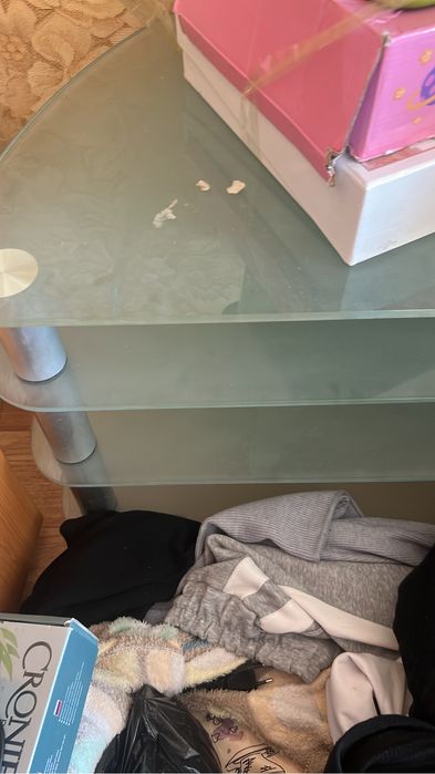 Подставка под телевизор  отдам за 2000