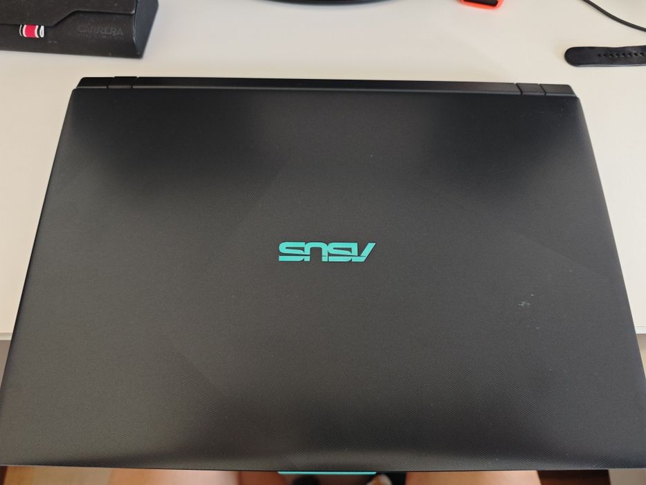 Asus vivobook 15