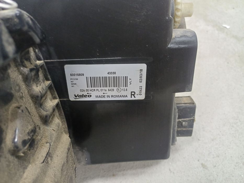 Десен фар за сеат леон и алтеа 2008 година