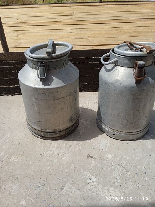 Екі фляга сатылады 11 мың теңге