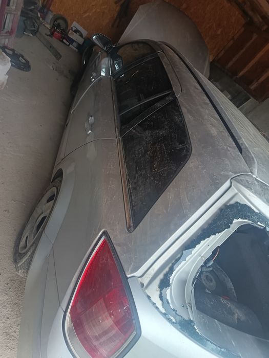 Vând Opel astra h caravan pentru dezm mbrat