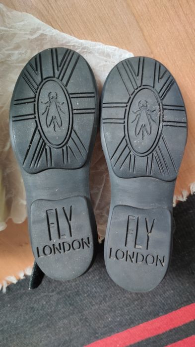 Дамски кожени  обувки Fly London 38n