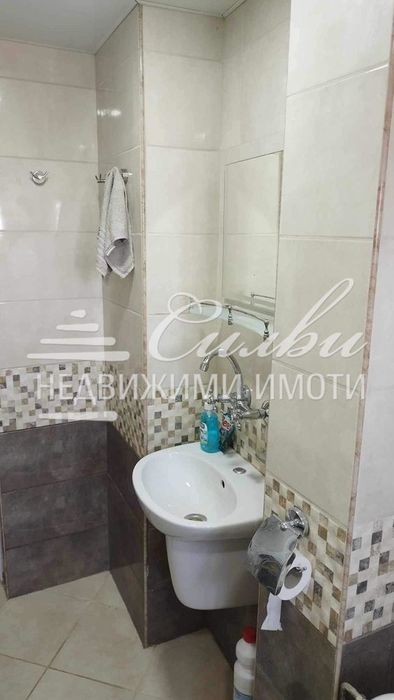 Дава се под наем Тристаен апартамент в Шумен, Болницата - 72 кв.м за 331.5 € - Снимка #8