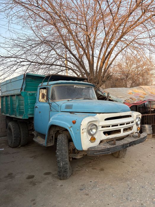 Зил самосвал яхши холатда