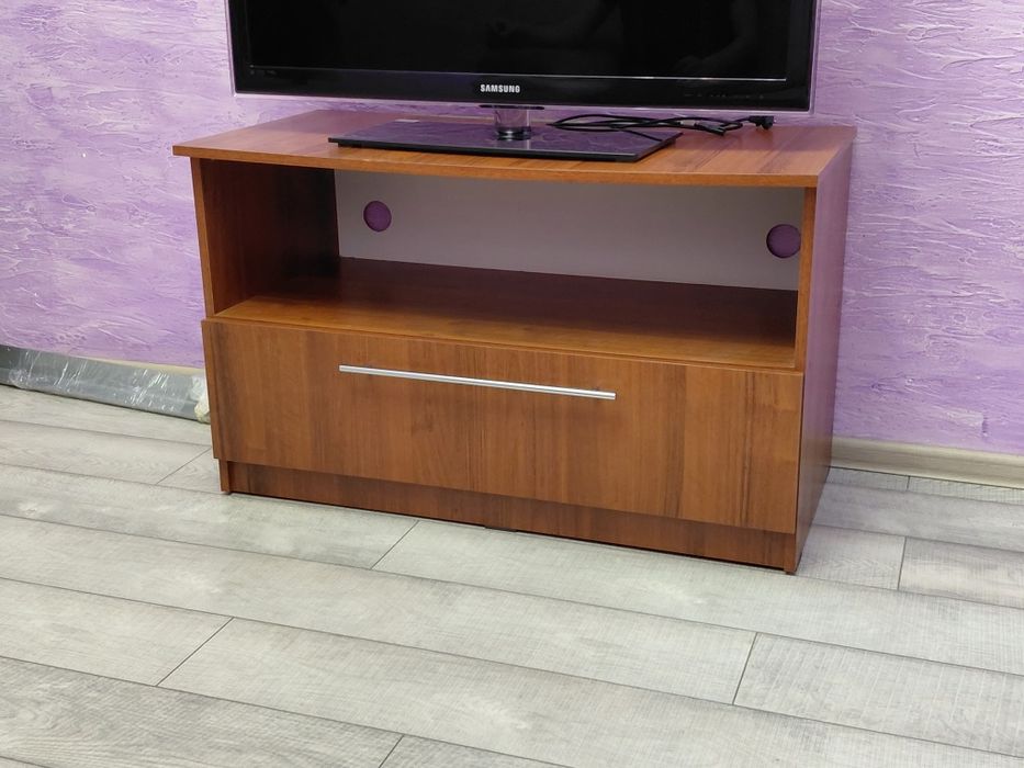 Тумбочка под телевизор