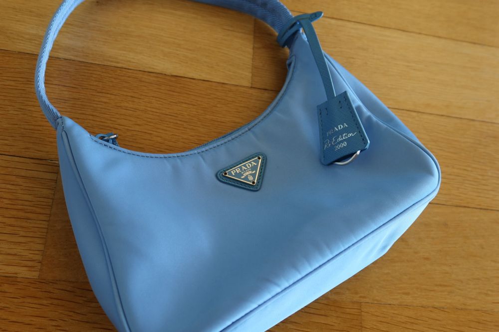 Лот чанти Gucci, By Far, Prada, Liu Jo