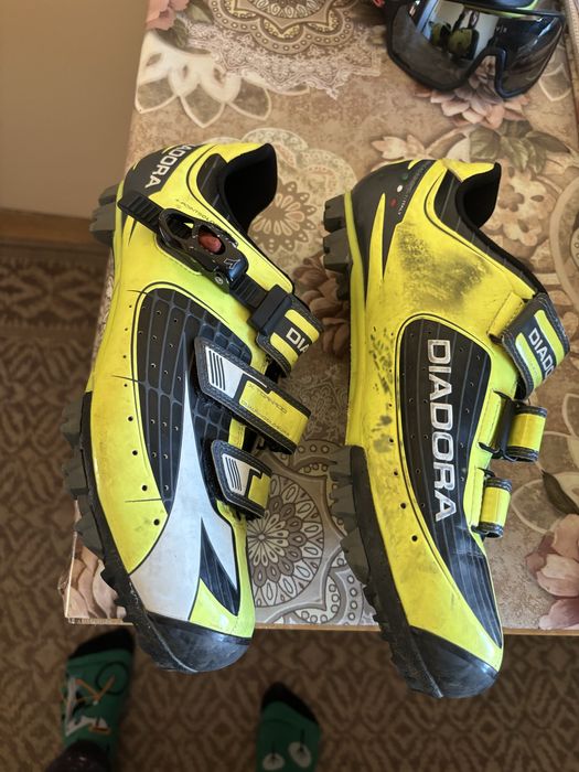 Diadora шпайкове