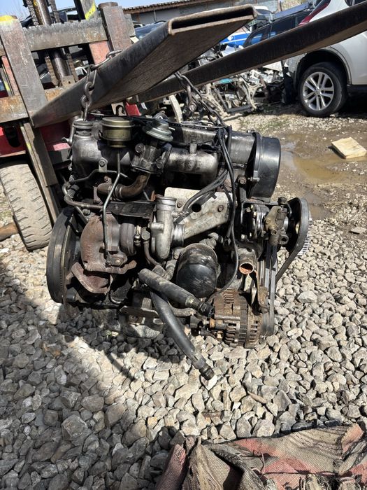 двигател/мотор за mitsubishi pajero 2 2.5