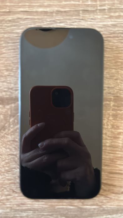 Vand Iphone 15 de 128 Gb in stare buna