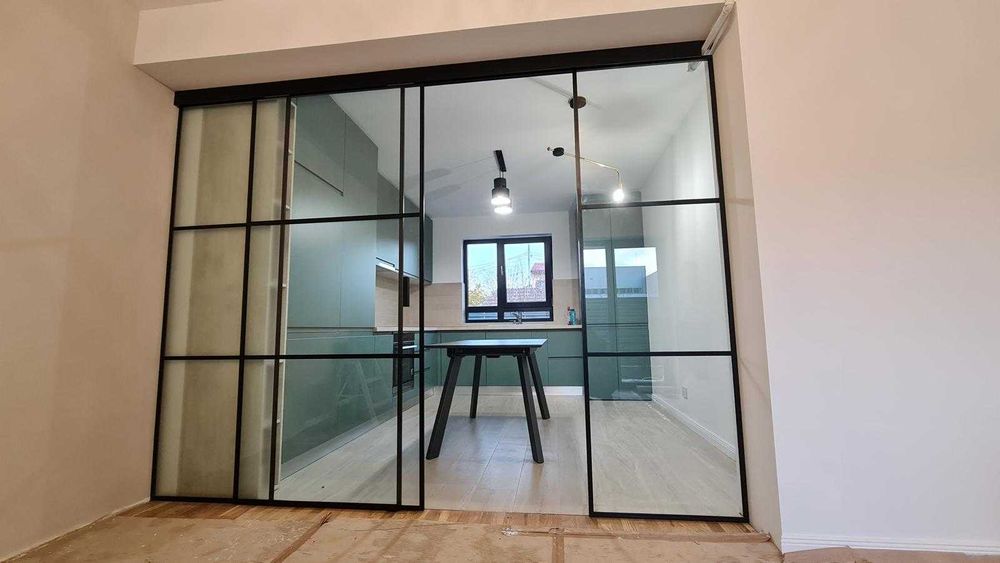 Usi din sticla securizata,  copartimentari