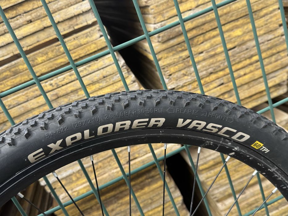 29 за колело чисто нова гума няма кривина топ