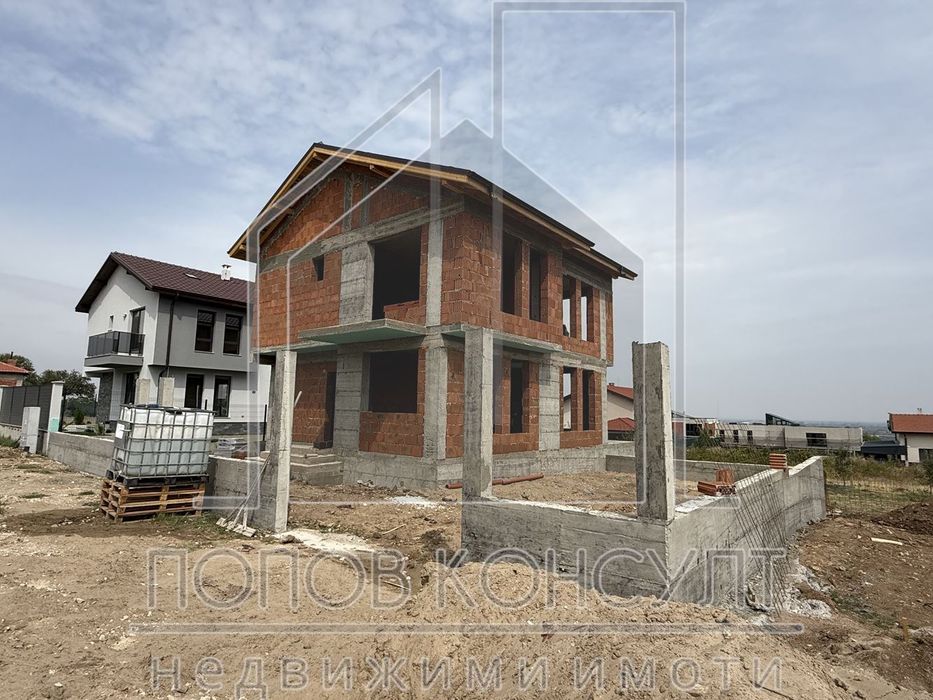 Продава се Къща в с. Брестник, Област Пловдив - 172 кв.м за 1803 €/кв.м - Снимка #1