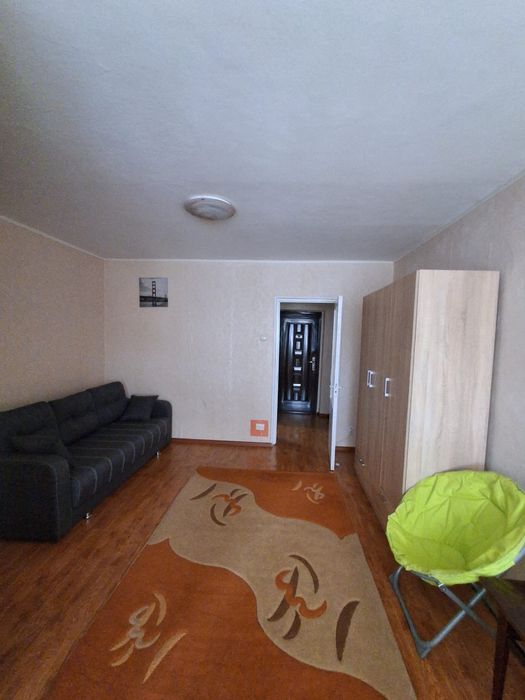 Proprietar,inchiriez garsoniera