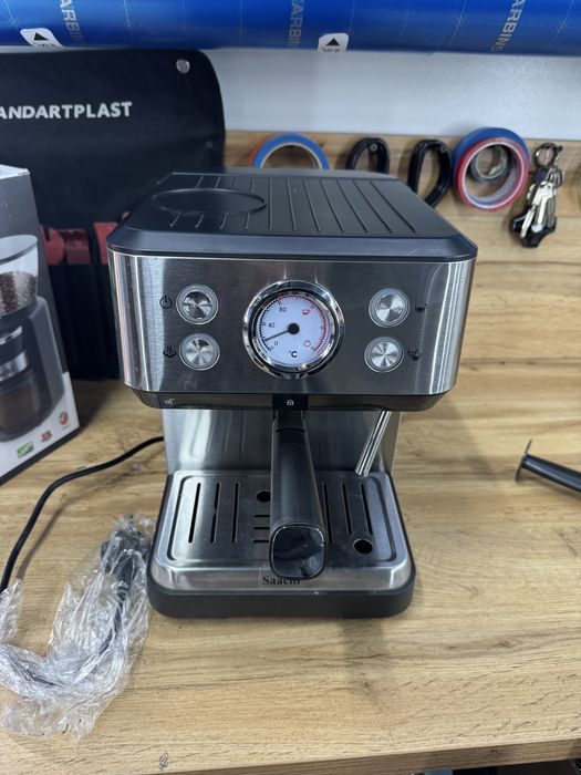 Coffee apparat Saachi