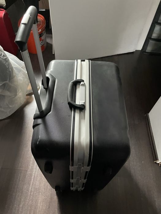 Geamantan,/ Geanta mare de cala nou