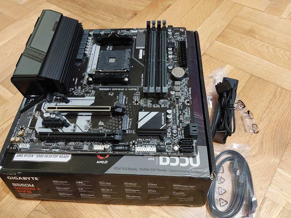 AMD Ryzen 5 5600X + Gigabyte B550M Gaming X Wi-Fi6