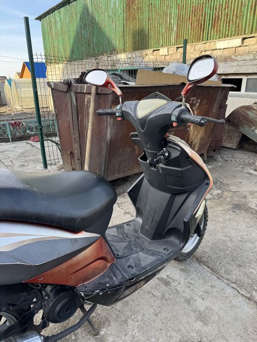 Скутер с документами