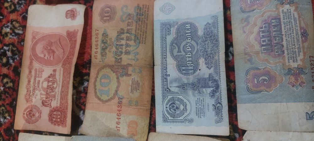 Эски пуллар танггалар