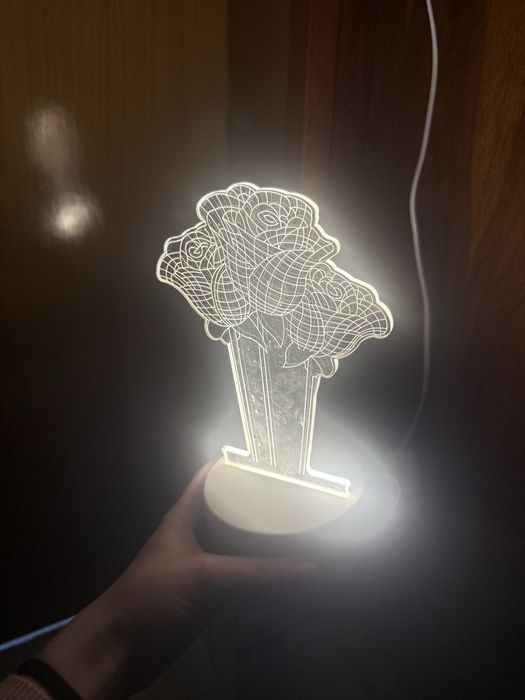 Нова 3d лампа на цветя