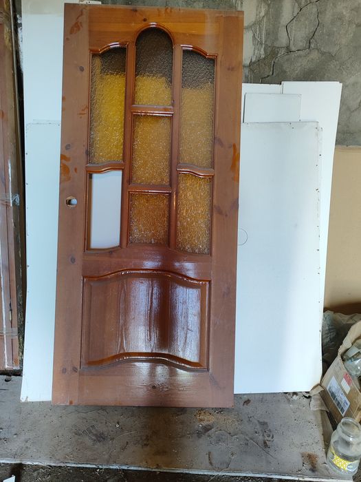 Продаются двери межкомнатные