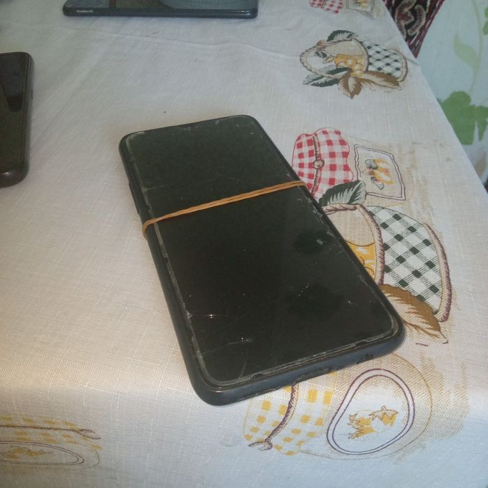 Смартфон Samsung Galaxy A20s На Запчасти