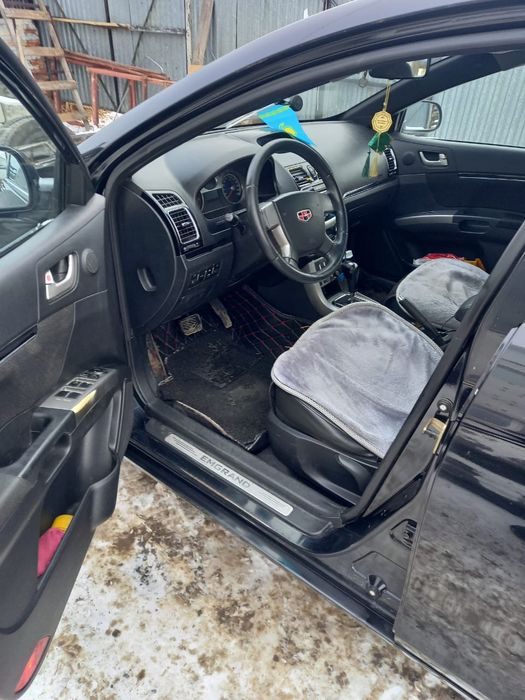 Продам машину GEELY EMGRAND