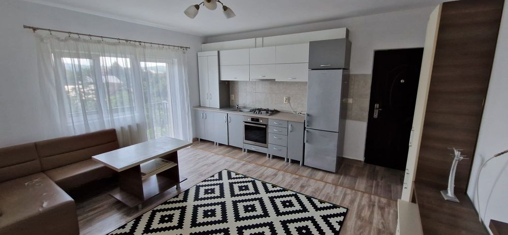Apartament 3 camere, de inchiriat