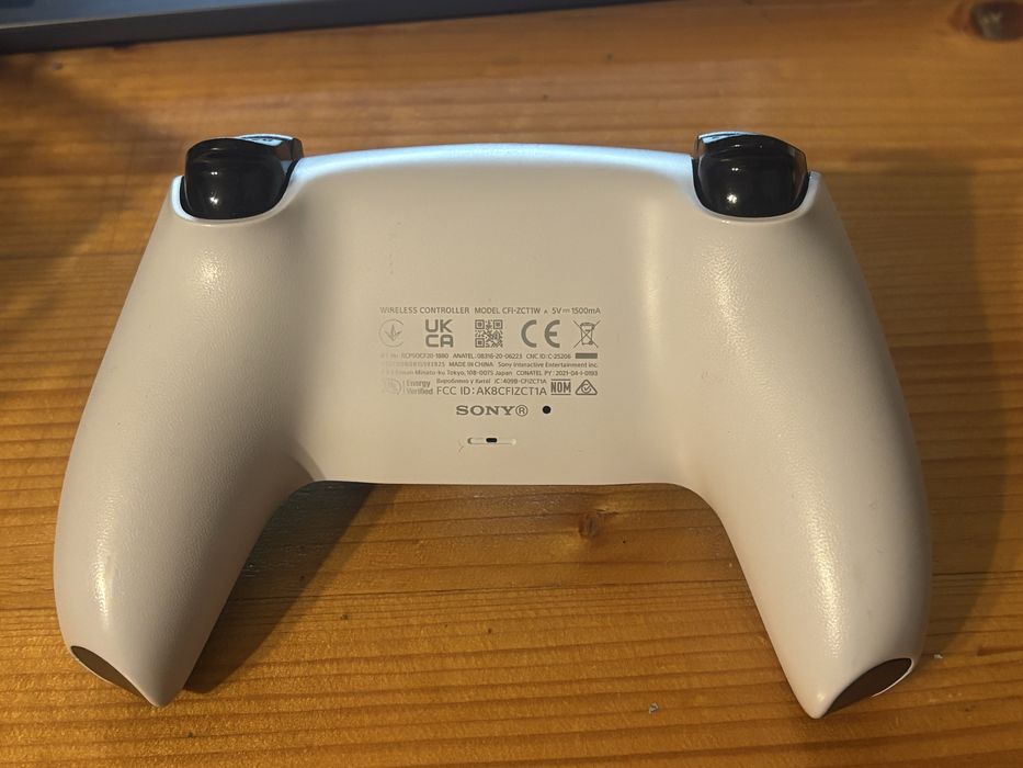 Контролер DualSense за Playstation 5
