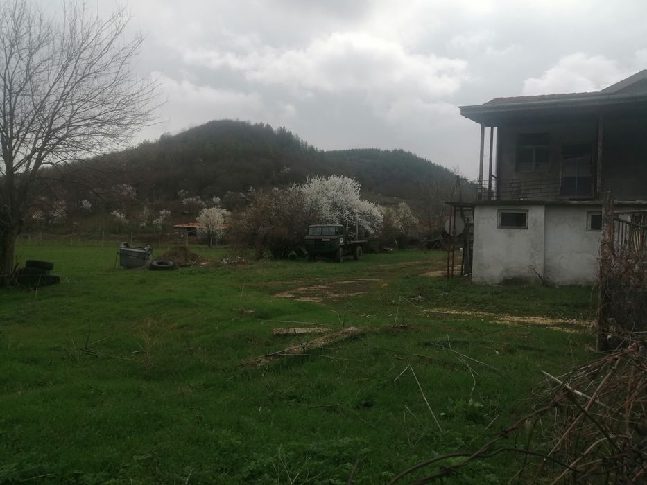 Продава се Къща в с. Сваленик, Област Русе - 300 кв.м за 134 €/кв.м - Снимка #22