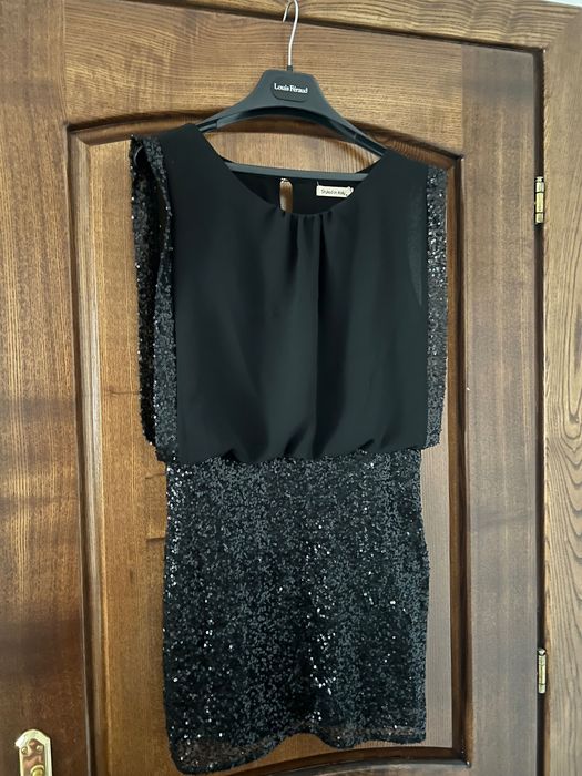 Rochie neagra cu paiete