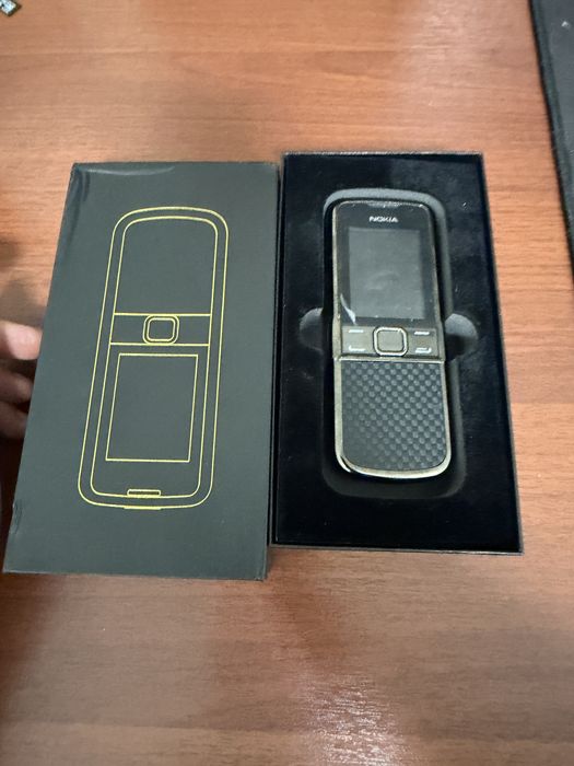 Телефон NOKIA 8800 carbon