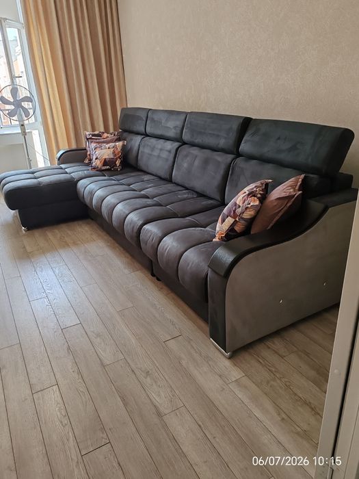 Продаётся диван четырехсекционный