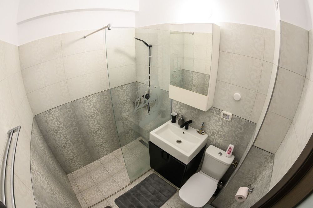 Apartament Building Stefan