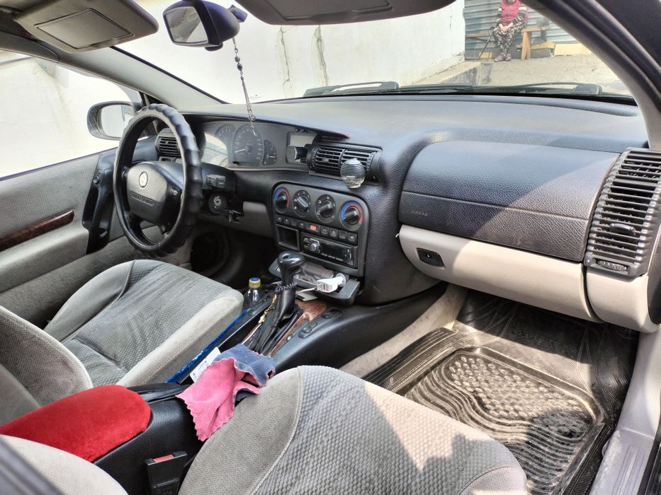 Продам Опель омега б 2.0.  1996г