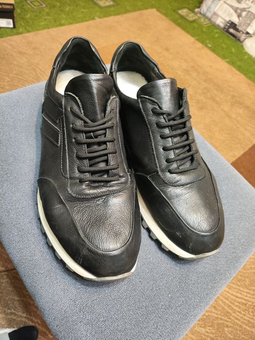 Кроссовки кожаные