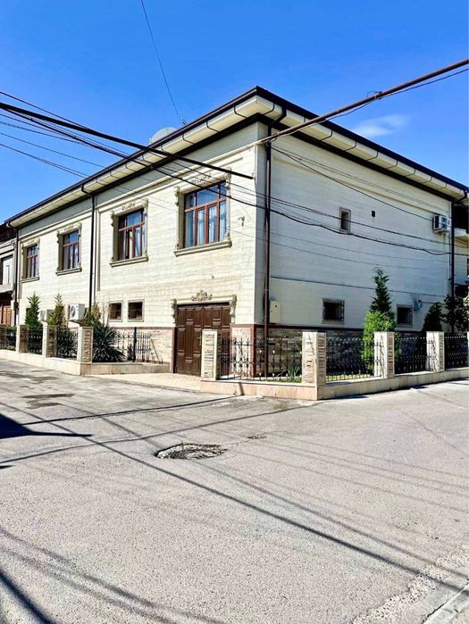 Назарбек котта уй сотилади углавой, Нотариус кучадан 500 метр кирганд.