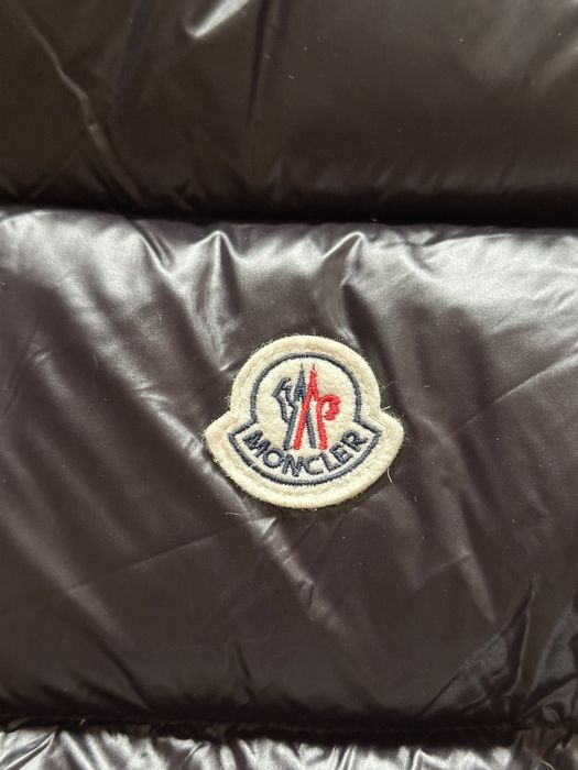 Vesta Moncler Neagra, umplutura premium Puf, S