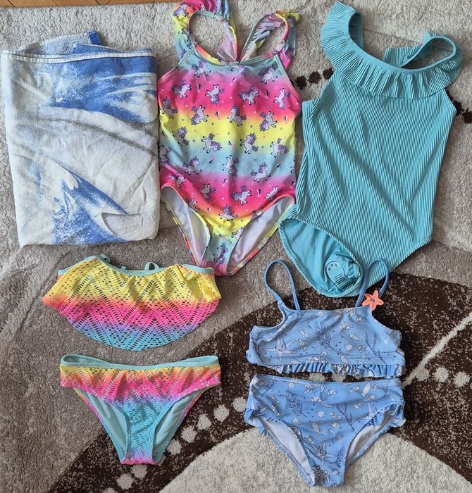 Lot costume de baie mărime 7-8 ani
