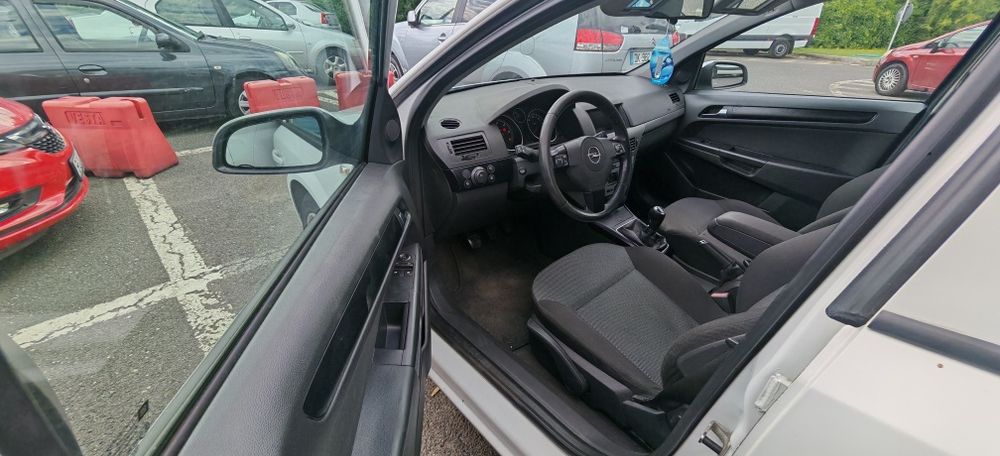 OPEL Astra 2009 — imagine 3