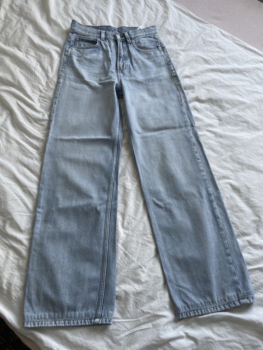 Джинсы Massimo Dutti, топ Oysho