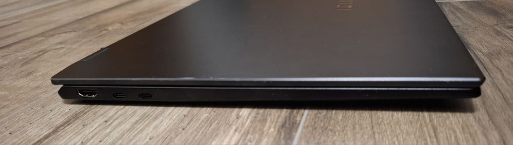 Лаптоп MSI E16 AI | 32GB RAM | 1TB SSD Intel Ultra 7 155H 16 - ядрен | 16 - инча