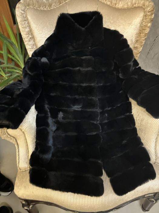 Haina blana sinsila neagra