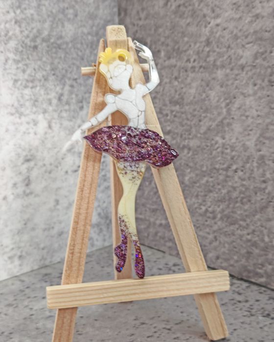 Елочные игрушки из смолы