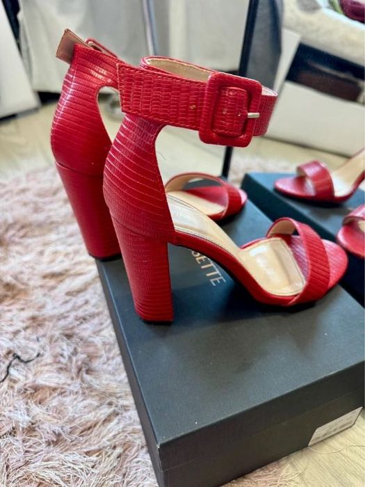 Sandale roșii elegante cu toc gros mărimea 36