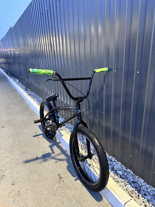 Продам велосипед  BMX обмен присутствует