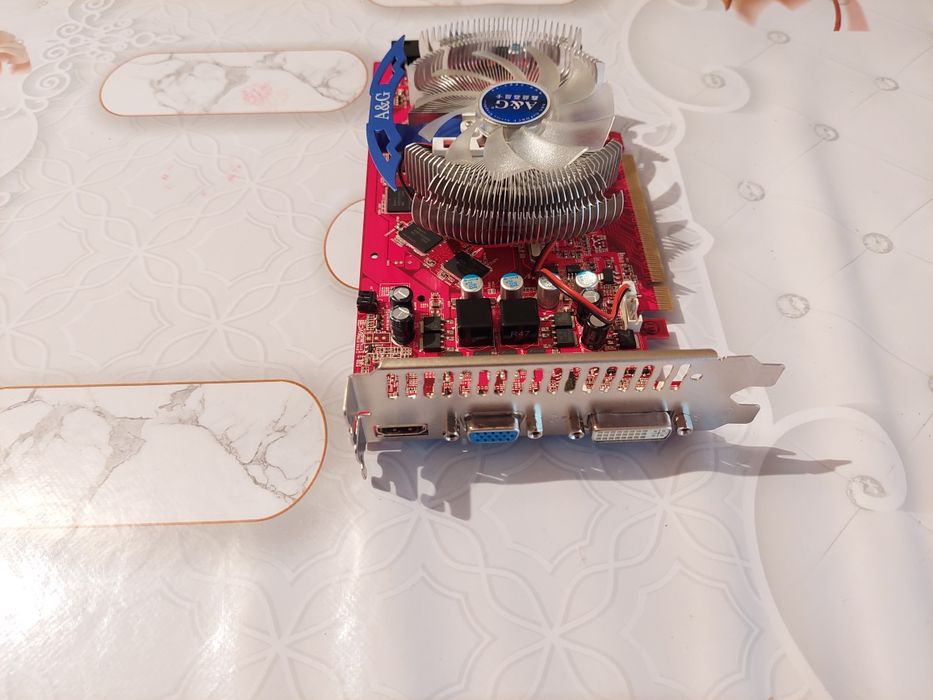 Продам видеокарту GT9800 1G DDR3