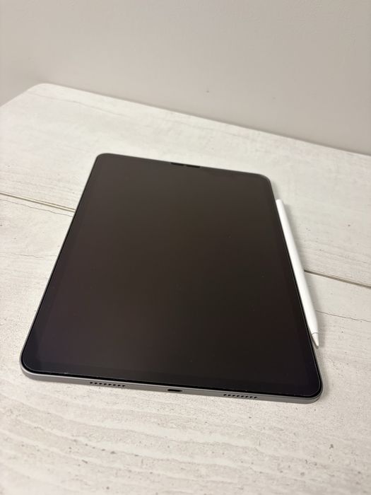 Apple iPad Pro 11 Space Gray + Apple Pencil + чехол